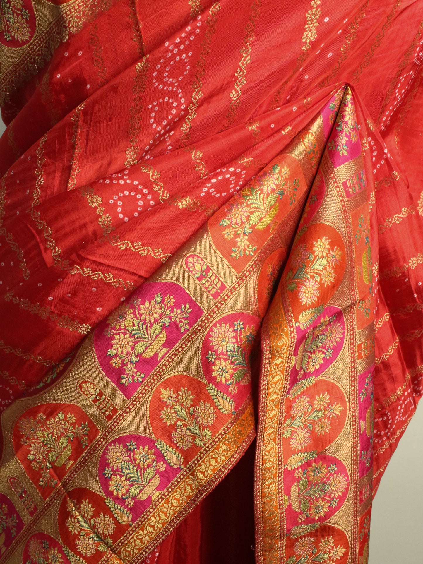Red Kani Silk Saree with Bandhani Design & Gold Zari Weaving