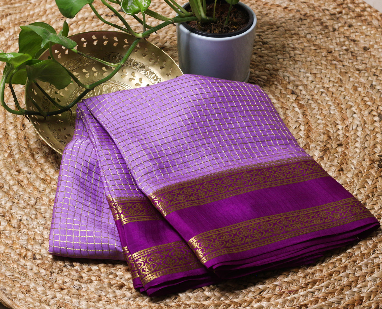 Pure Mysore Silk crepe saree with checks pattern in Lavender with Magenta Zari Border – 140 GSM | Silk Mark Certified