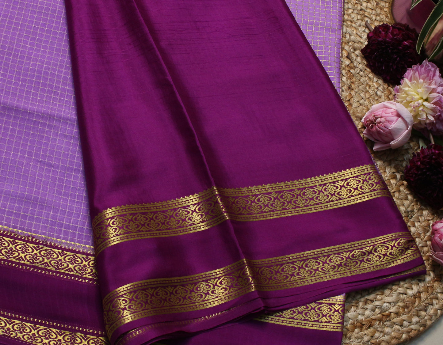 Pure Mysore Silk crepe saree with checks pattern in Lavender with Magenta Zari Border – 140 GSM | Silk Mark Certified