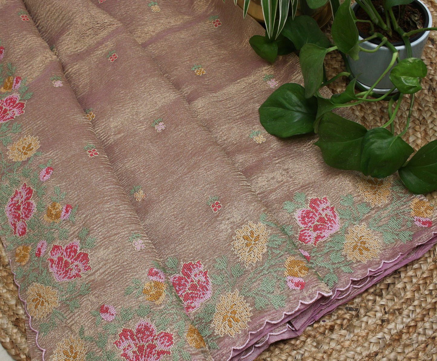 Elegant blush lavender Gold Crush Tissue Saree with Floral Embroidery