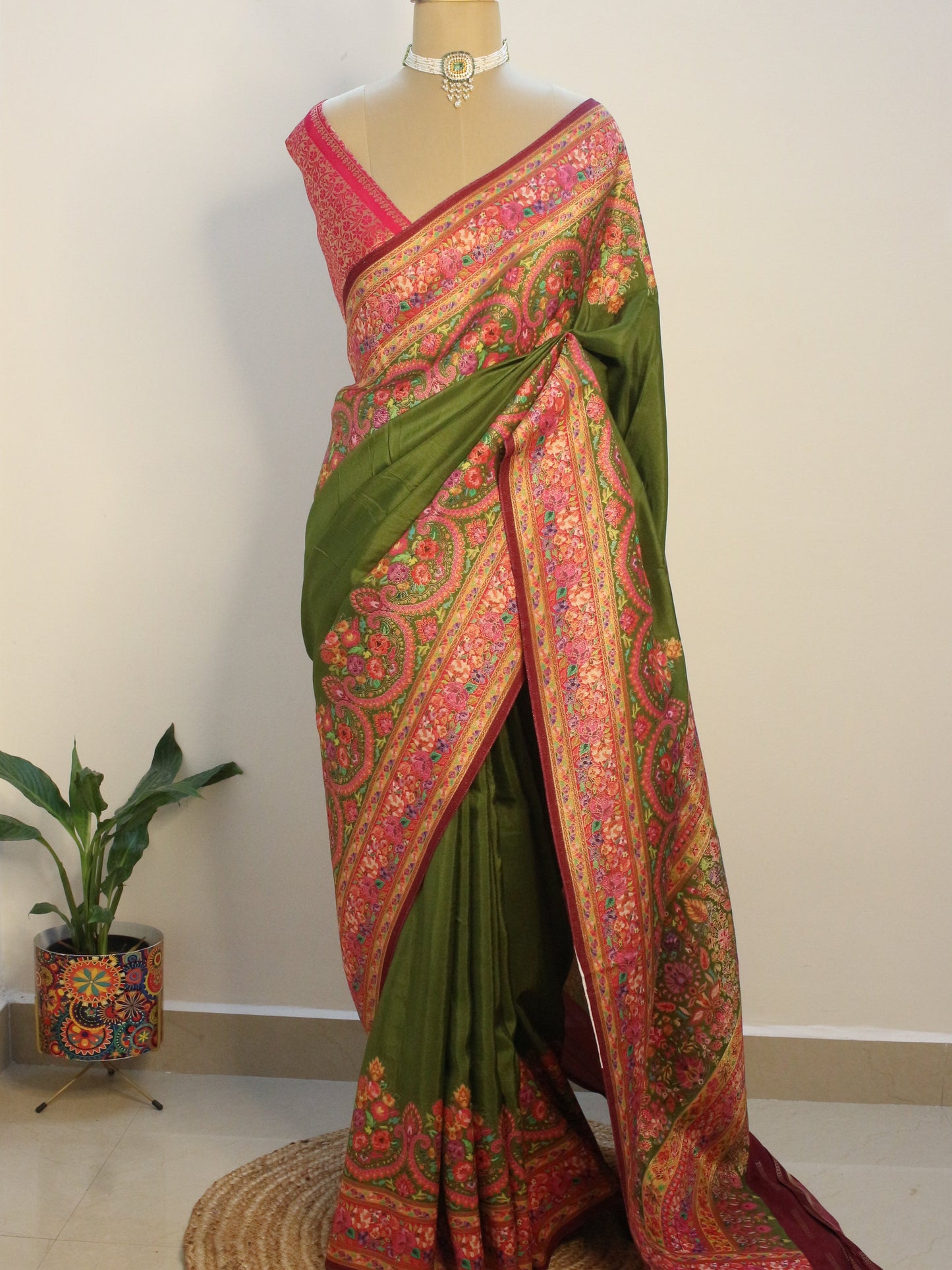 Henna green  Kashmiri emporium Kanni Silk Saree with Multicolor Floral Weave